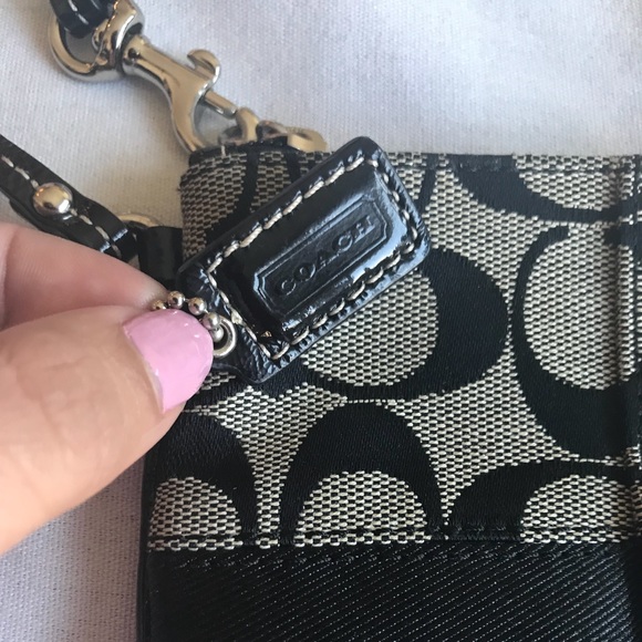 Coach Wristlet - Picture 4 of 5